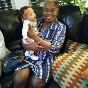 Meet your Posher, Lelia